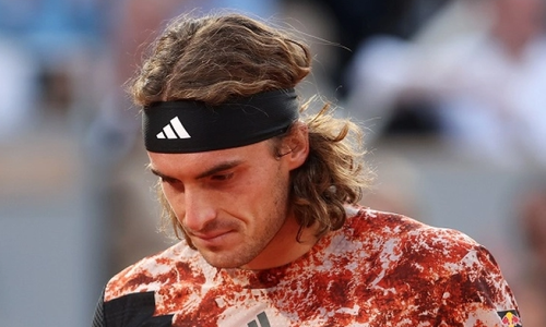 Roland Garros: Παράσταση από τον Αλκαράθ... αποκλεισμός για Τσιτσιπά thumb