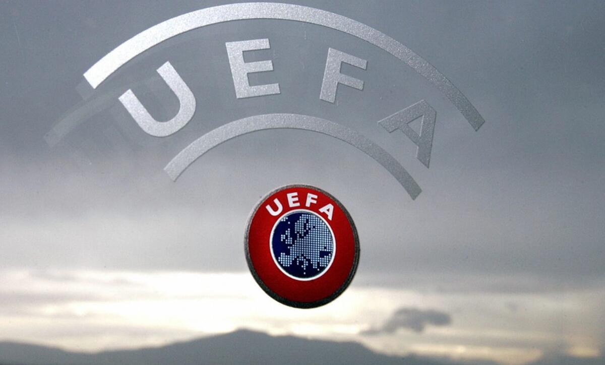 «Καμπάνες» της UEFA σε Ρόμα, Αϊντραχτ και Τβέντε thumb