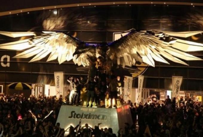 Βίντεο: Ολονύκτιο πάρτι τίτλου στη Νεά Φιλαδέλφεια thumb