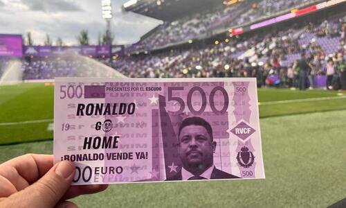 Ronaldo go home: Οργισμένοι οπαδοί πέταξαν χαρτονομίσματα με το πρόσωπό του thumb