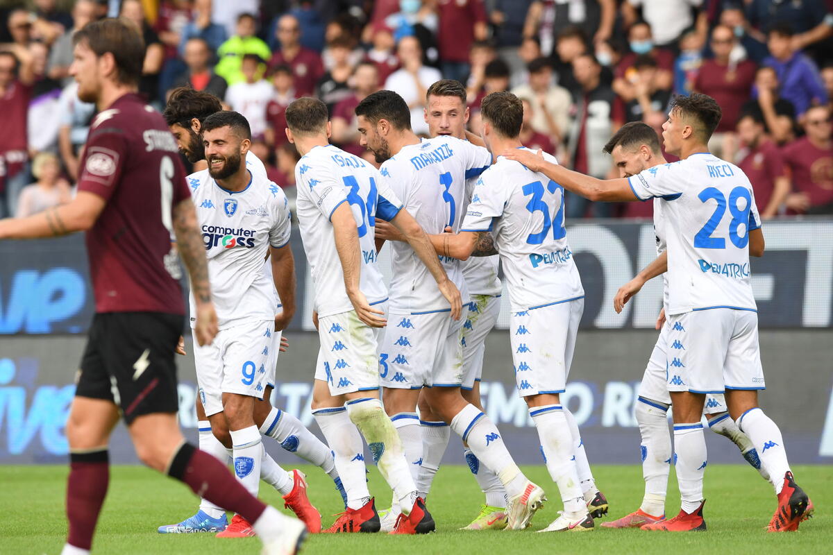 Serie A: Βαριά ήττα για Σαλερνιτάνα thumb