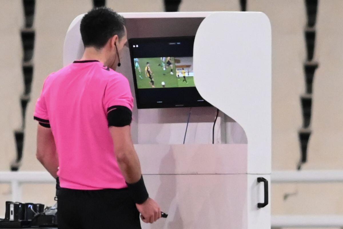 Η FIFA δοκιμάζει την ημιαυτόματη τεχνολογία οφσάιντ με σύστημα ανίχνευσης άκρων thumb