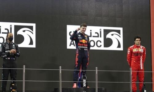 Φερστάπεν: «Το αφεντικό της Mercedes μου έστειλε μήνυμα με συγχαρητήρια» thumb