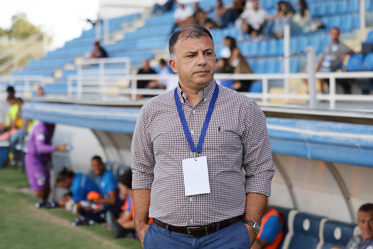  Αγκελόφσκι: «Σημασία έχει να κερδίζεις» thumb