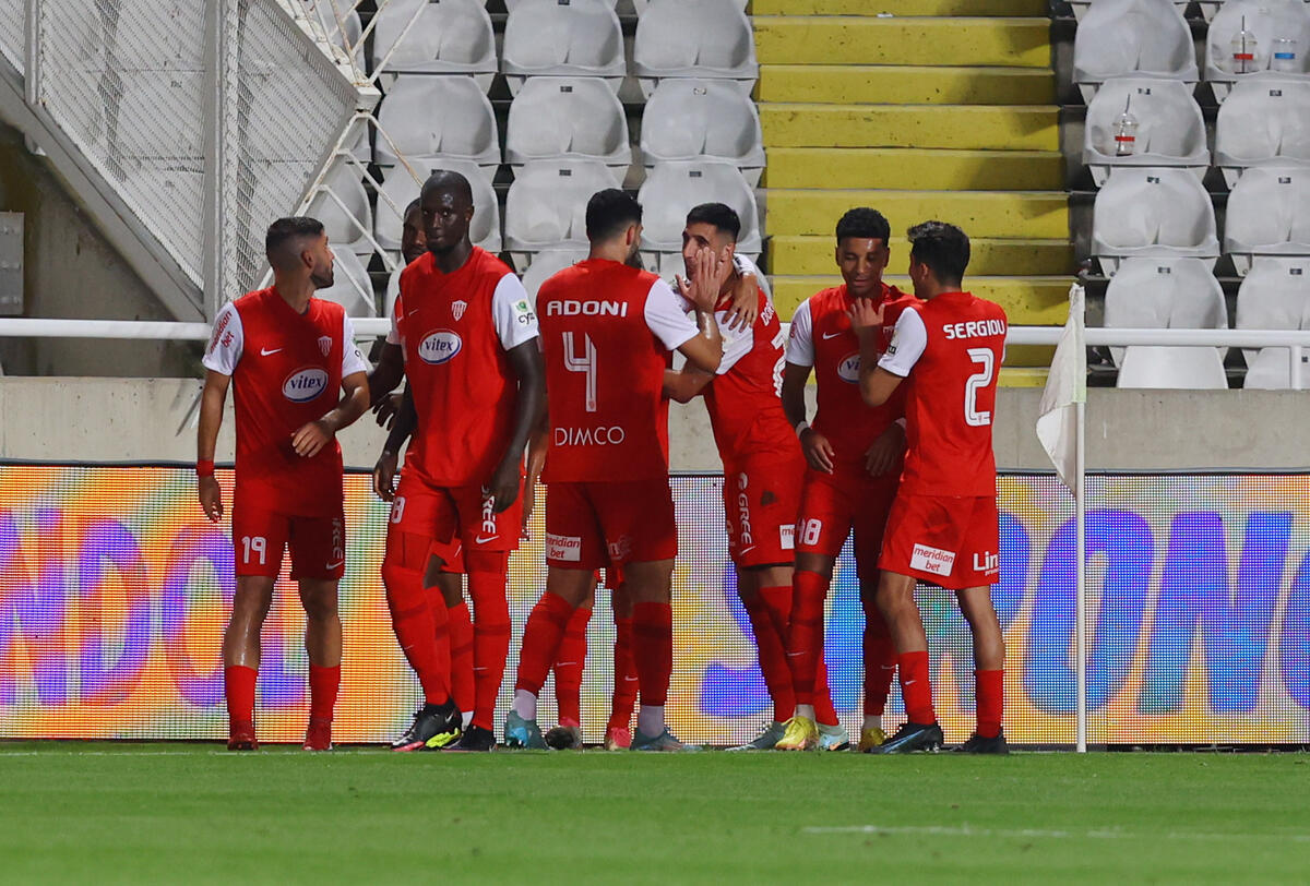 Ολυμπιακός-Νέα Σαλαμίνα 0-2: Στο ΓΣΠ…ξέρει τον τρόπο  thumb