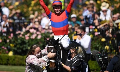 Θριάμβευσε στο Melbourne Cup η Verry Elegant  thumb