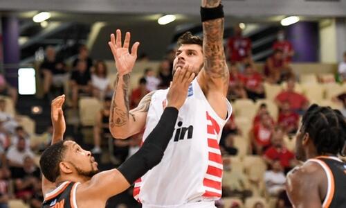 Mε «sweep» και νέα... κατοστάρα στους τελικούς ο Ολυμπιακός thumb