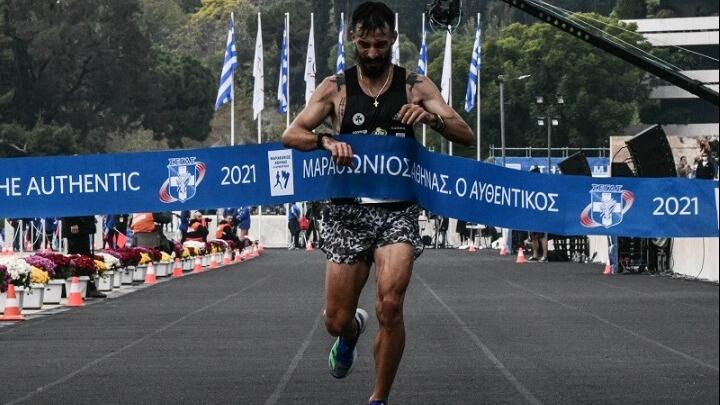 Ιστορική πρωτιά: Ρεκόρ 17 ετών κατέρριψε ο Γκελαούζος thumb