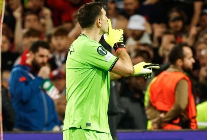 Έμερι: «Μιλάμε με την UEFA για την κίτρινη κάρτα του Μαρτίνες» thumb