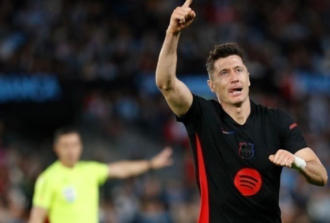 Πρωτιά για Λεβαντόφσκι στο Champions League thumb