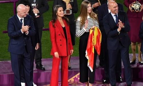 Η LaLiga Γυναικών ζητά την απόλυση του προέδρου της ομοσπονδίας thumb