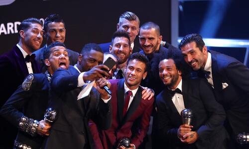  Ξεκίνησε η ψηφοφορία “FIFA FIFPRO #World11 2021”!  thumb