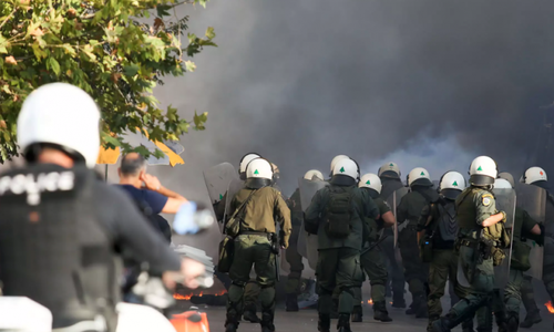 Ελλάδα: Σοβαρά επεισόδια με τραυματισμό οπαδού από μαχαίρι thumb
