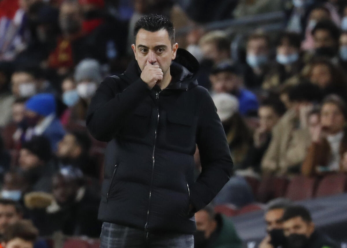 Τσάβι: «Ο ημιτελικός του Super Cup με τη Ρεάλ θα είναι διαγώνισμα για εμάς» thumb