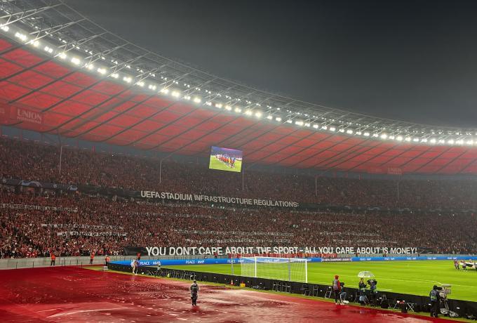 Οι οπαδοί της Ουνιόν Βερολίνου «δίκασαν» την UEFA! (ΒΙΝΤΕΟ) thumb