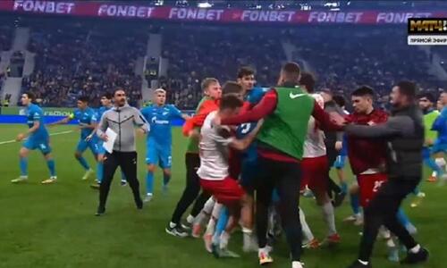 Τρελό ξύλο: Μπουνιές, κλωτσιές από παίκτες και 6 αποβολές! (βίντεο) thumb