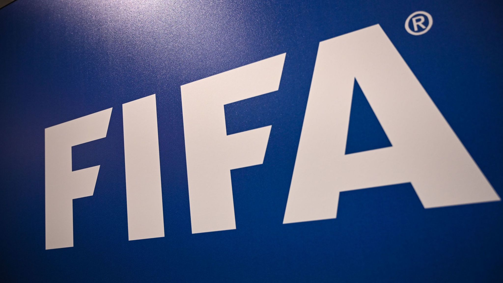 Η FIFA κερδίζει τη μάχη οικονομίας με τον κορονοϊό thumb