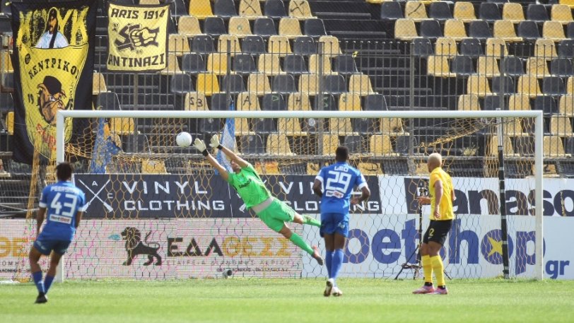 Super League: Από ένα ημίχρονο Άρης και ΠΑΣ Γιάννινα thumb