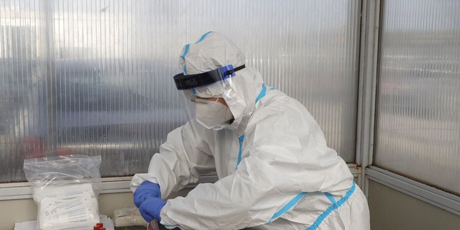 Πέντε θάνατοι και 2.304 νέα κρούσματα στην Κύπρο thumb
