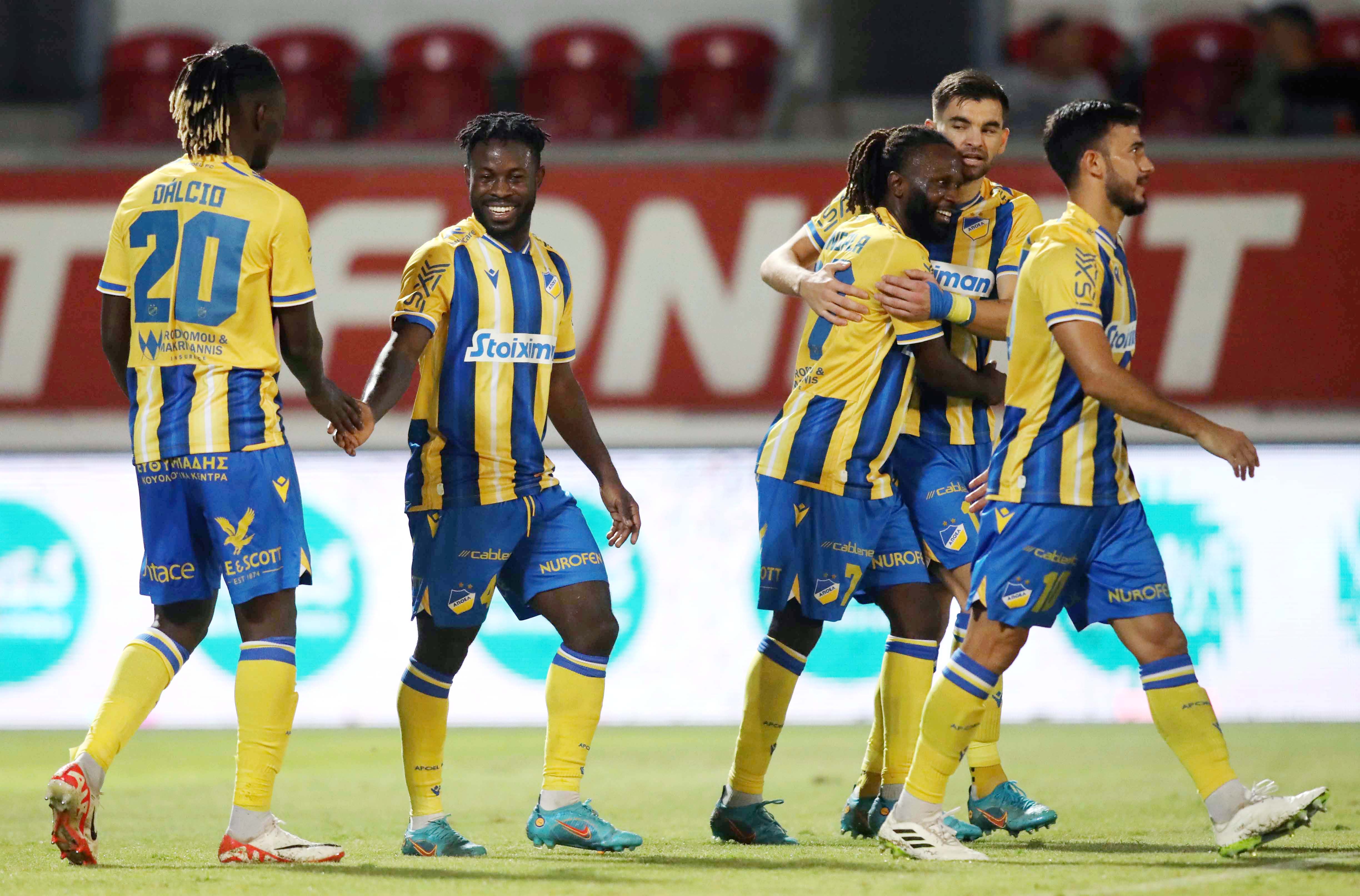 Οθέλλος-ΑΠΟΕΛ 0-1:  Αγχωτικό «διπλό» με υπογραφή Ντογκαλά! thumb