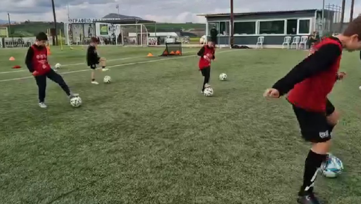 Ασκήσεις ball mastery, τεχνικής, μυαλού και συγκέντρωσης! (ΒΙΝΤΕΟ) thumb