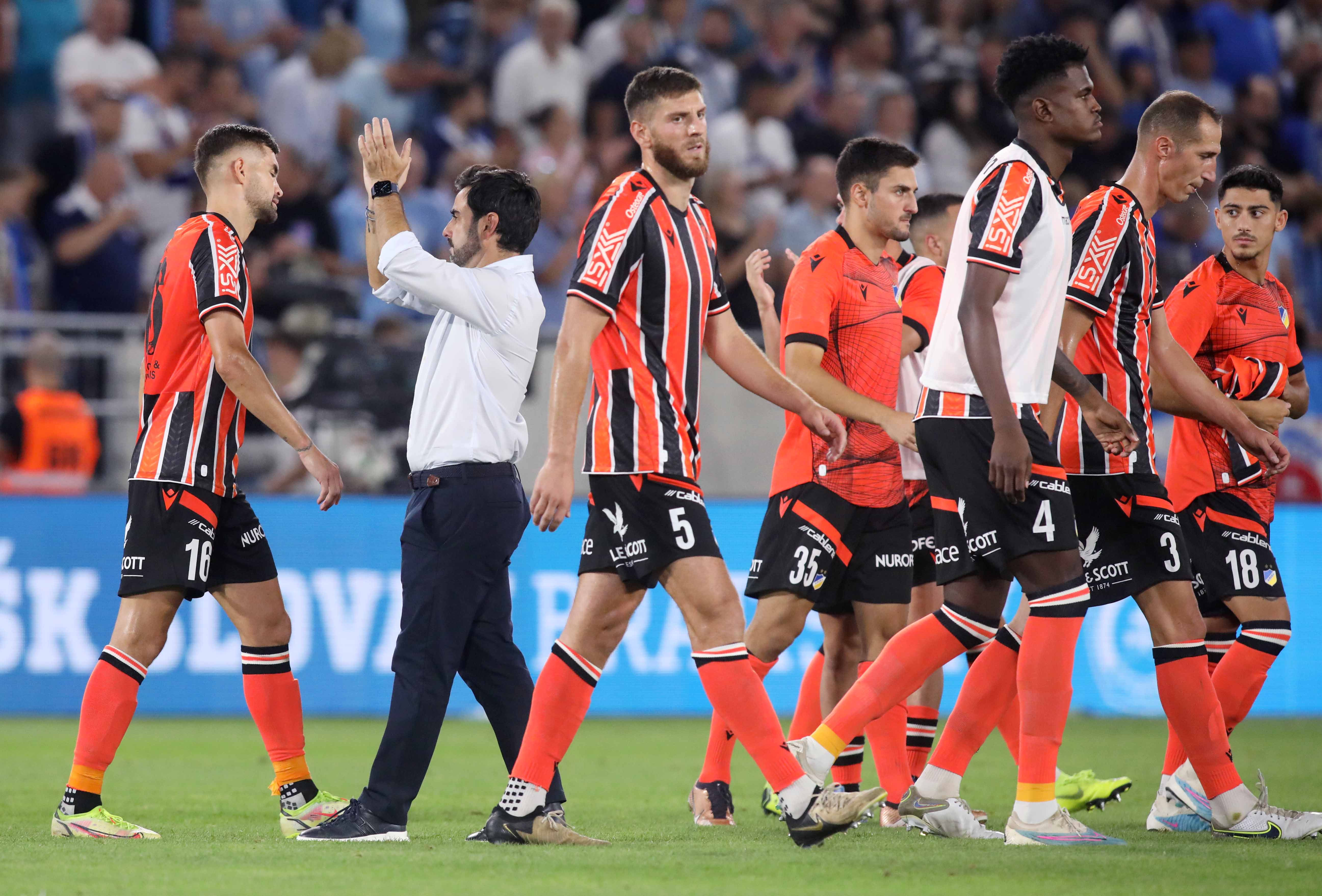 BINTEO: «Δεν ξέρω αν μπορεί να εφαρμόσει το 4-4-2 ο Γκαγιέγο στον ΑΠΟΕΛ» thumb