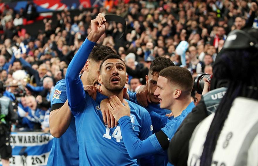 Αγγλία-Ελλάδα 1-2: Γαλανόλευκο ΕΠΟΣ στη μνήμη του Τζορτζ Μπάλντοκ! thumb