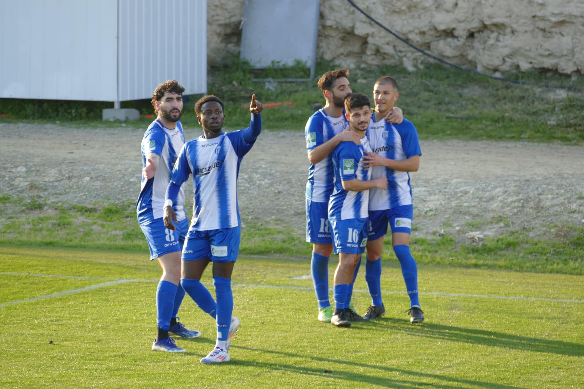 Νέα ανακοίνωση για την ρατσιστική επίθεση / «Δεν θα δείξουμε καμία ανοχή» thumb