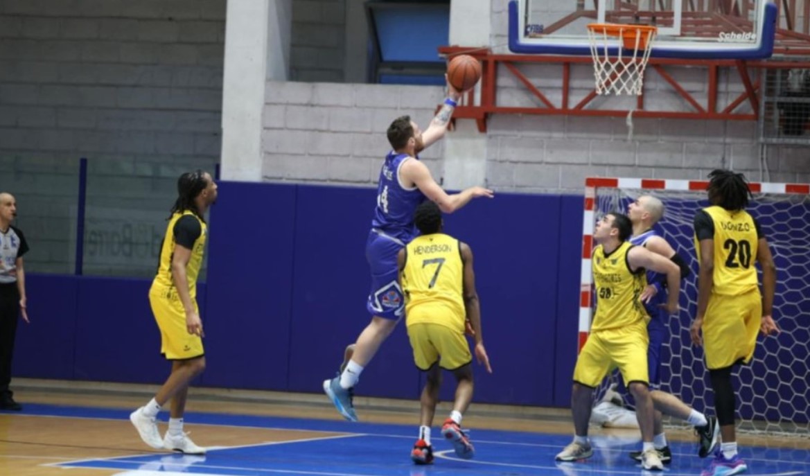 Εκτός έδρας νίκη με κορυφαίο τον Smith thumb