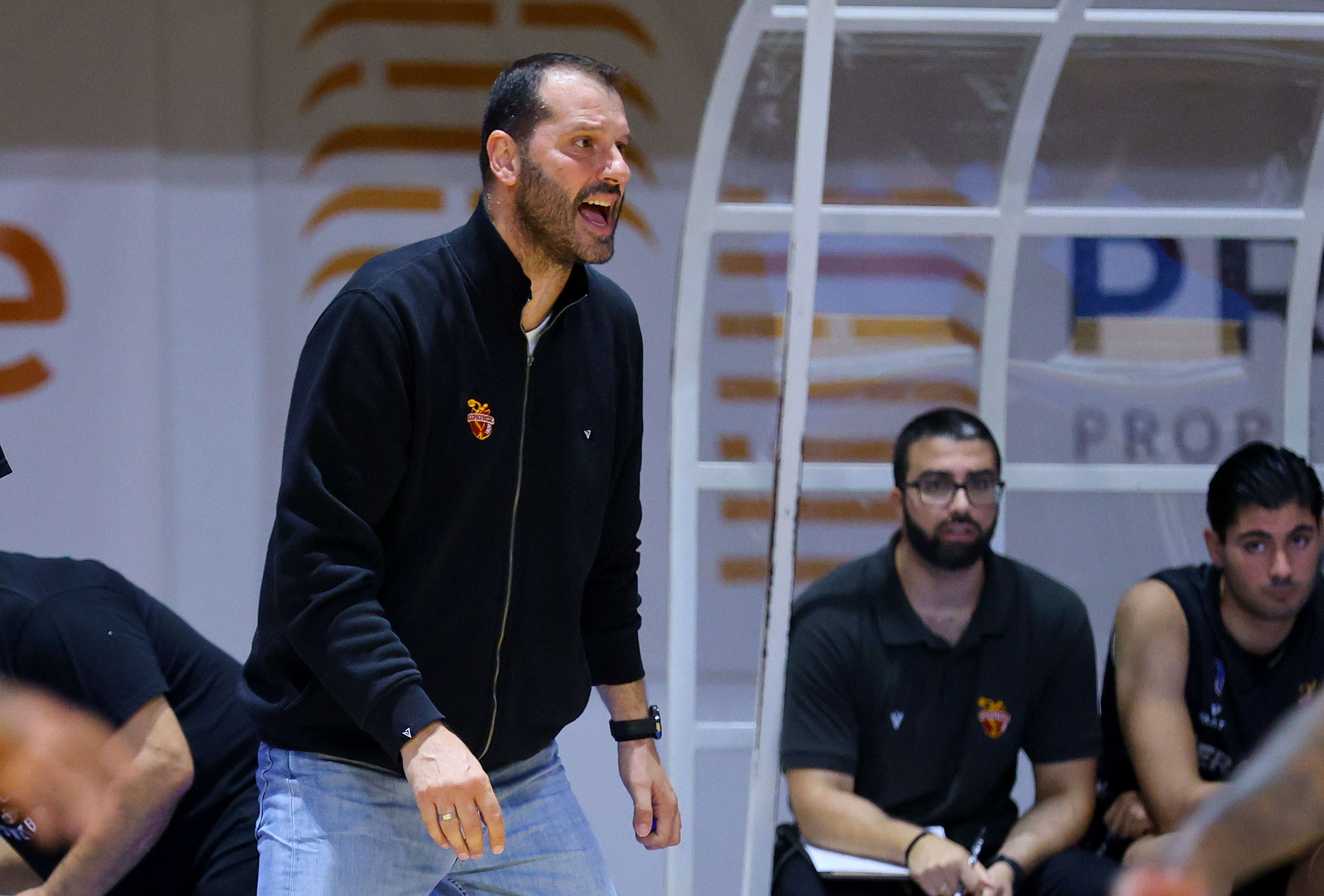 Επίσημο: Στην Πρίστινα ο Κακιούζης (pics) thumb