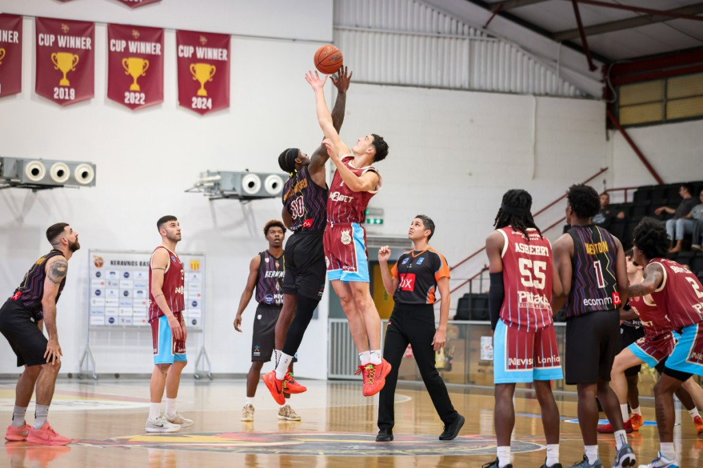 Σε τρεις δόσεις η 3η αγωνιστική της ECOMMBX Basket League thumb