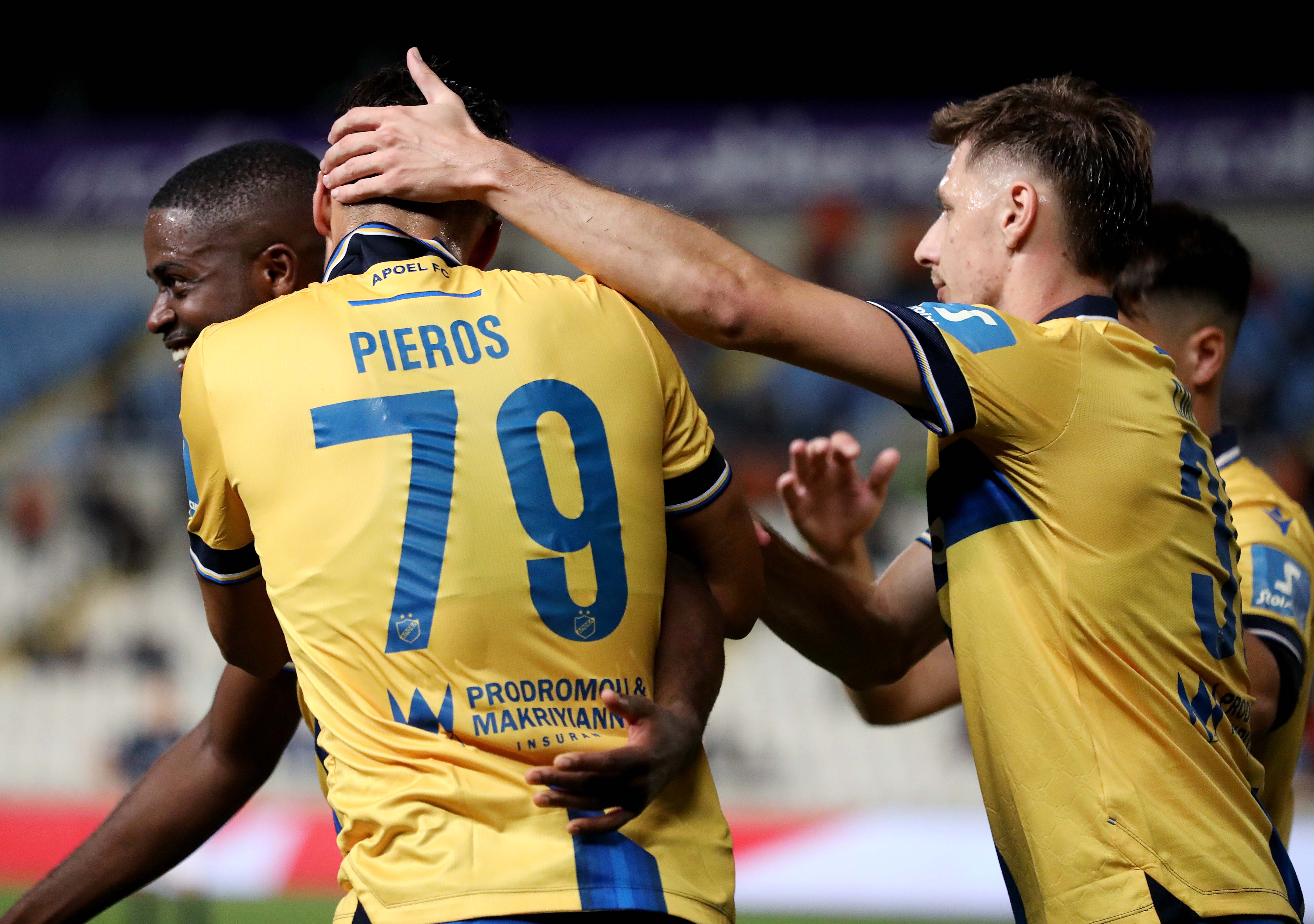 ΑΠΟΕΛ - Εθνικός 4-1: Τεσσάρα και στο... κατόπι της Ομόνοιας thumb