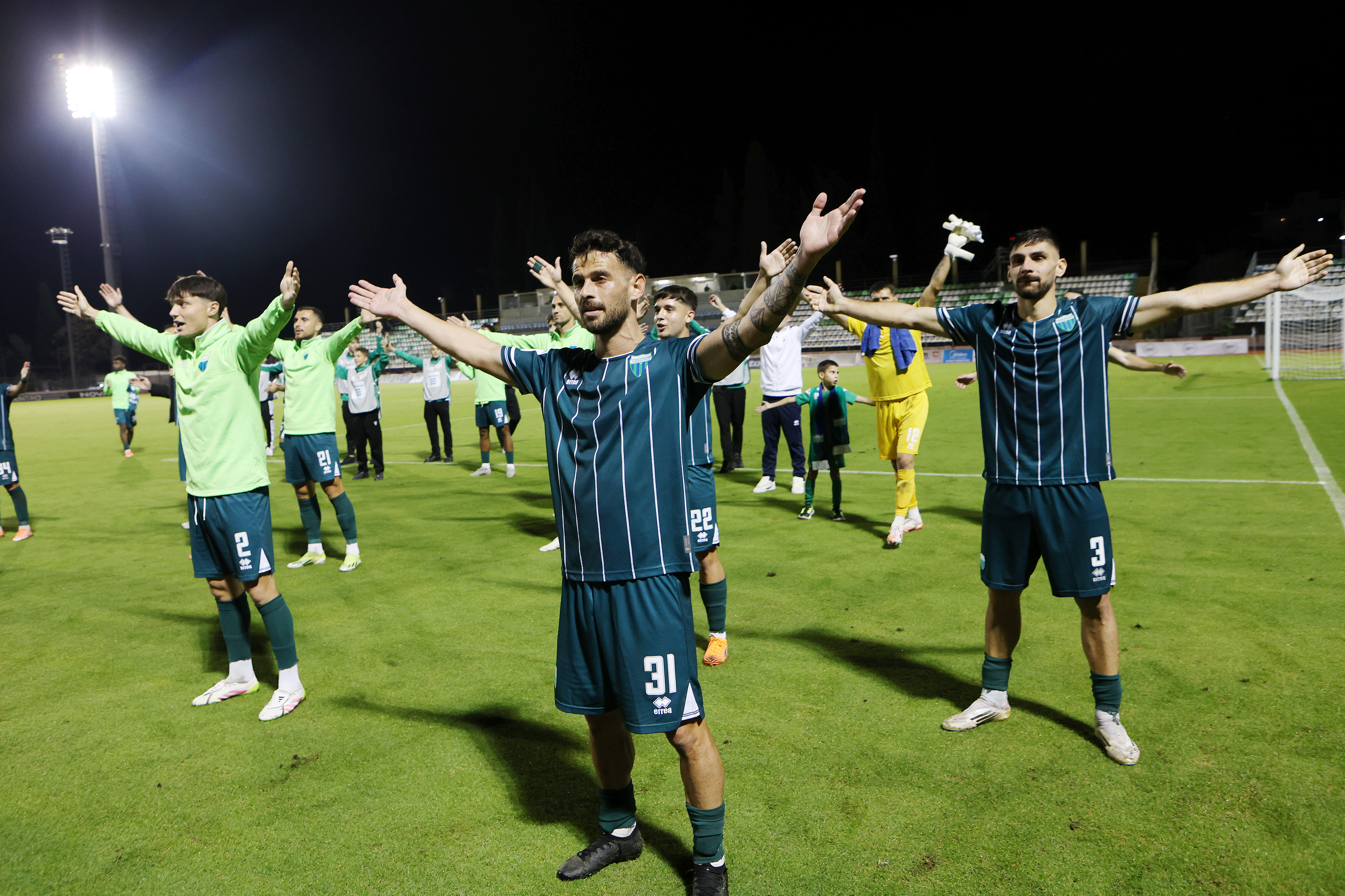 Super League: «Πολυβόλο» ο Λεβαδειακός thumb