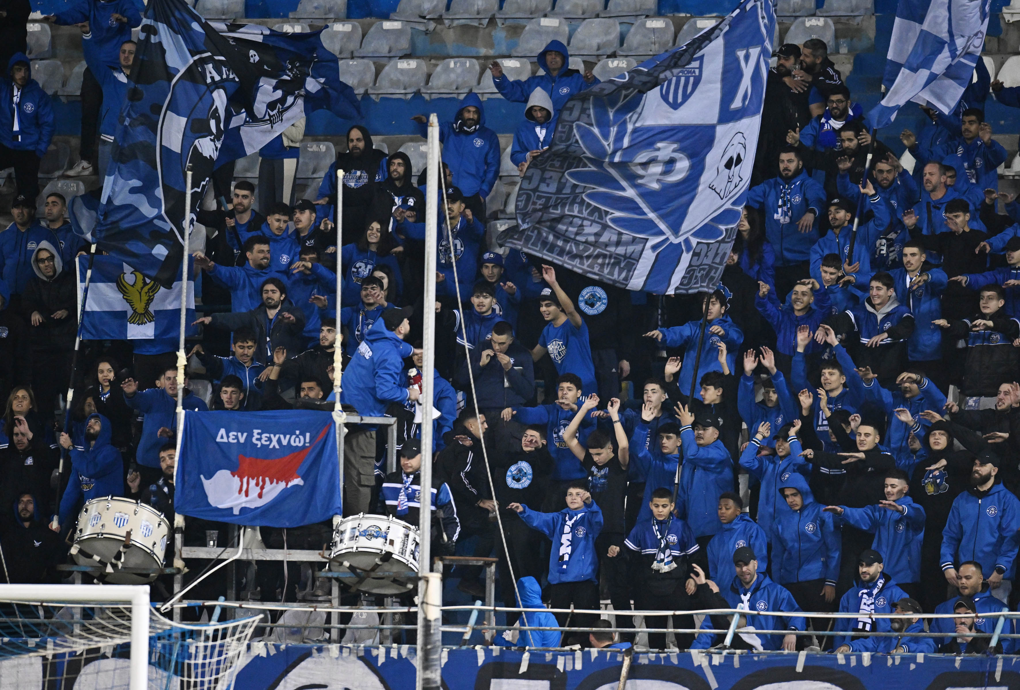 «Ορισμένοι ίσως έχουν συγχύσει τη σιωπή μας ως αδυναμία - Μόνοι μας απέναντι σε όλους σας» thumb