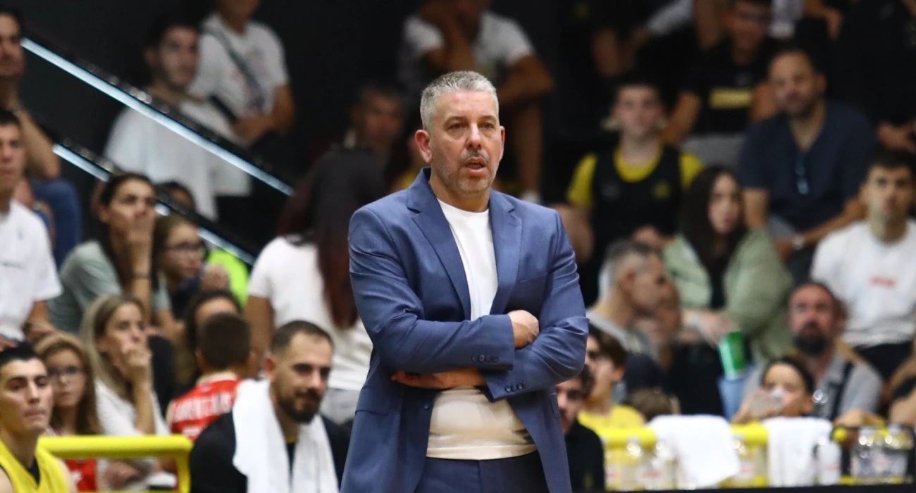 Αιχμές από το Μαρούσι: «Νιώθουμε σαν κάποιος να θέλει να κάνει επάνω μας επίδειξη δύναμης» (video) thumb