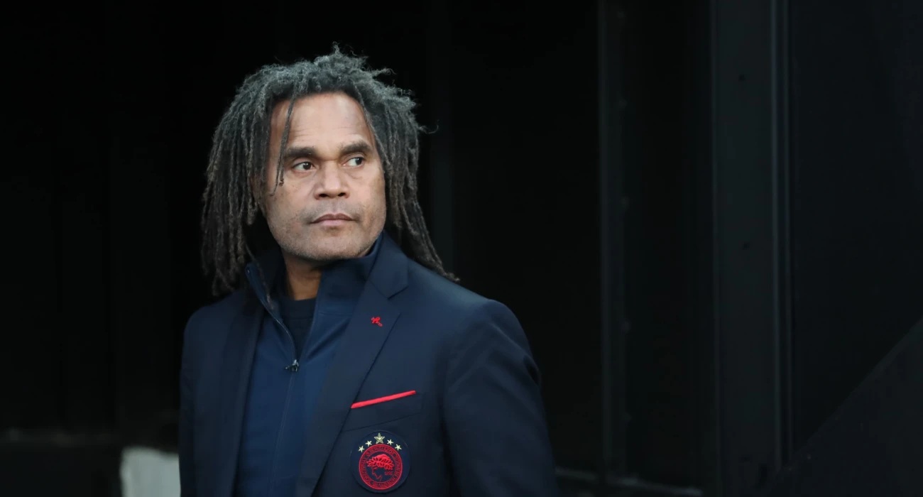 Καρεμπέ: «Δεν τα παρατάμε ποτέ» thumb
